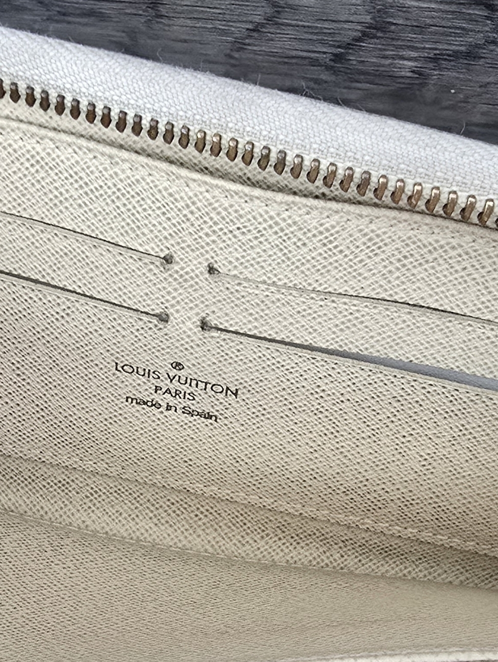 Louis Vuitton Damier Azur Zip Wallet - Picture 11 of 15
